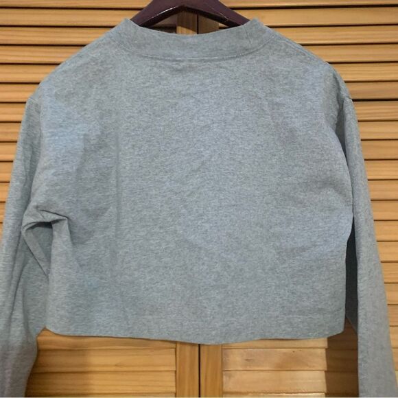 Aritzia Tna long sleeve crop gray size small - Picture 6 of 6
